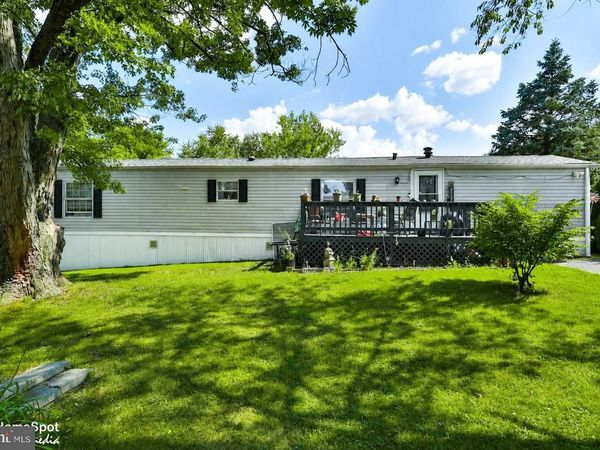 3461 WOLF PACK DRIVE , OREFIELD, PA 18069