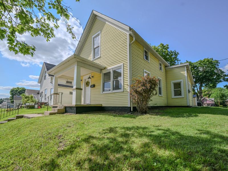 344 E Market Street, Urbana, OH 43078 Photo 2