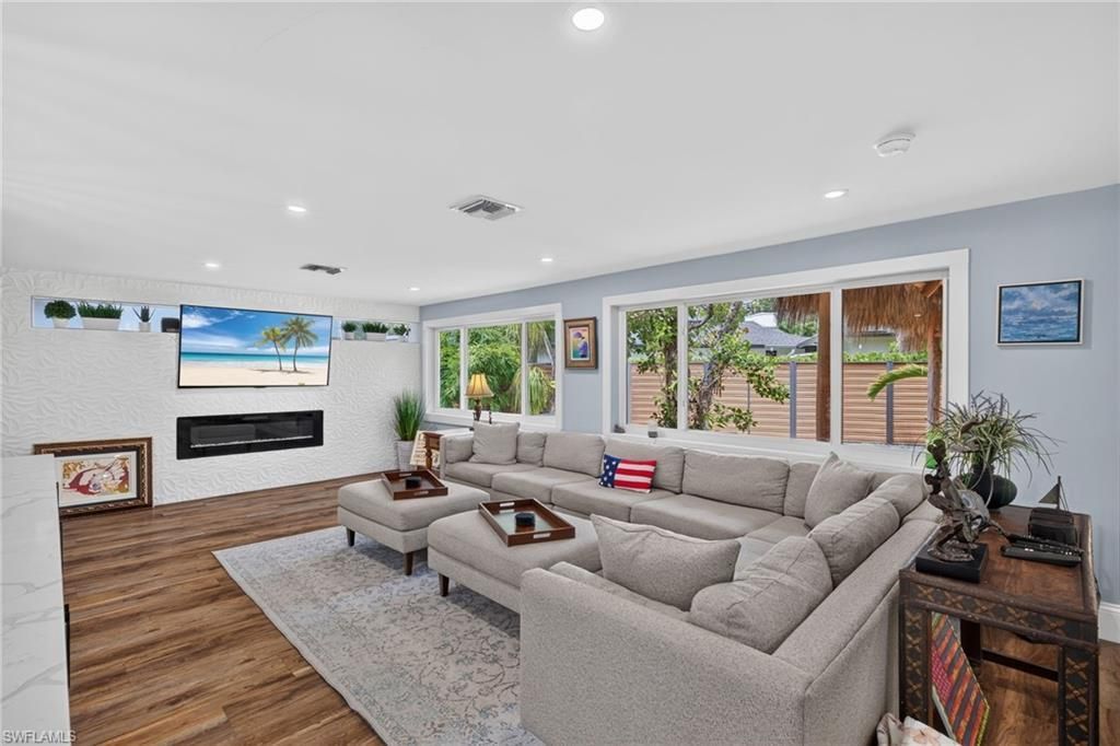625 Sunnyside Ct, Fort Myers, FL 33919 Photo