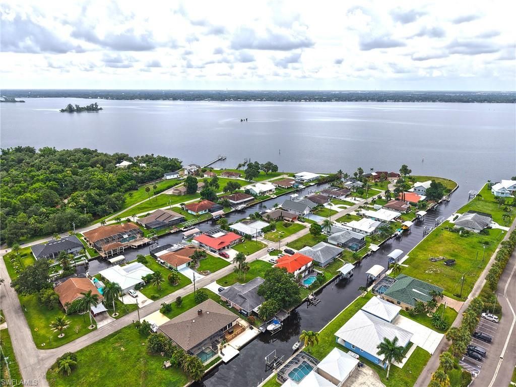 7228 Reymoor Dr , North Fort Myers, FL 33917 Photo