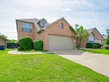 5824 Melanie Court, Fort Worth, TX 76131