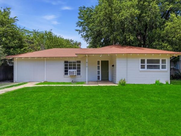 610 Crescent Street, Denton, TX 76201