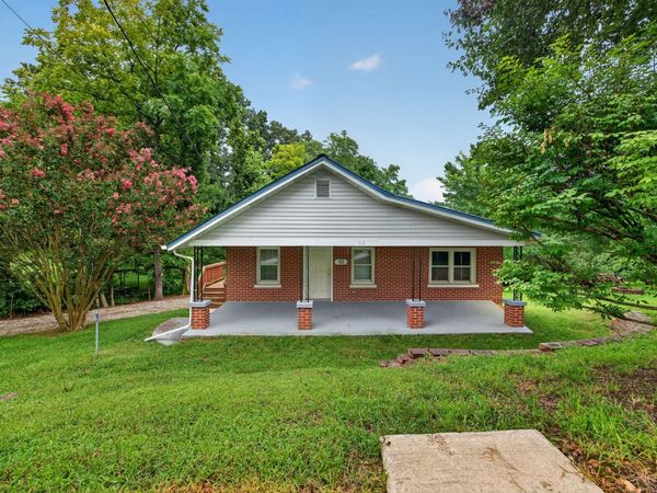 52 Columbia St , Cookeville, TN 38501