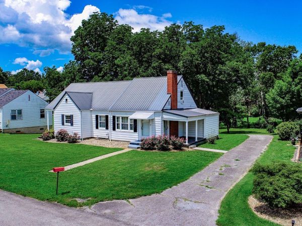 125 Washington Avenue , Newport, TN 37821