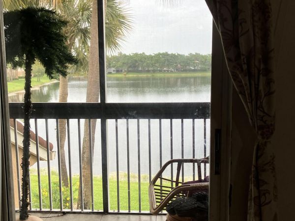 712 NW 92nd Avenue, Plantation, FL 33324