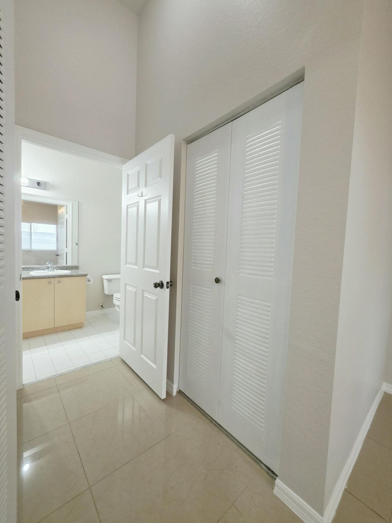 260 Crestwood Circle, Unit 102, Royal Palm Beach, FL 33411 Photo