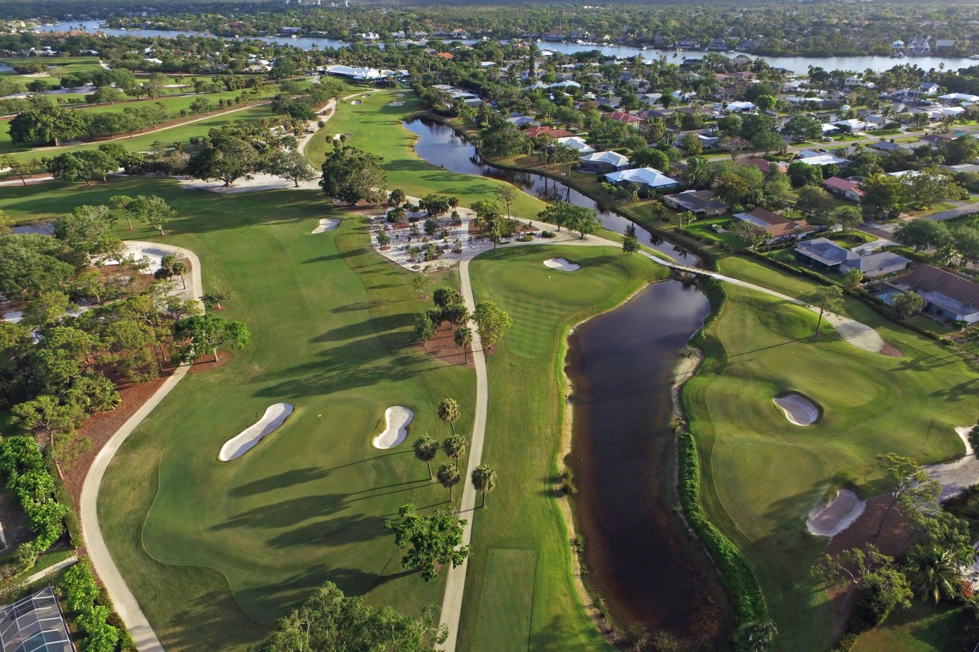 16 Country Club Circle, Tequesta, FL 33469 Photo