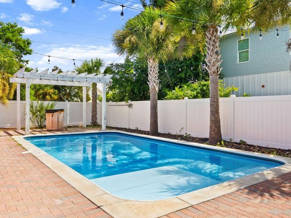4571 Luke Avenue, Destin, FL 32541