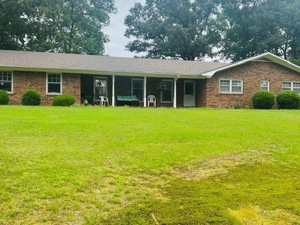 1030 Stones Rd , Camden, TN 38320