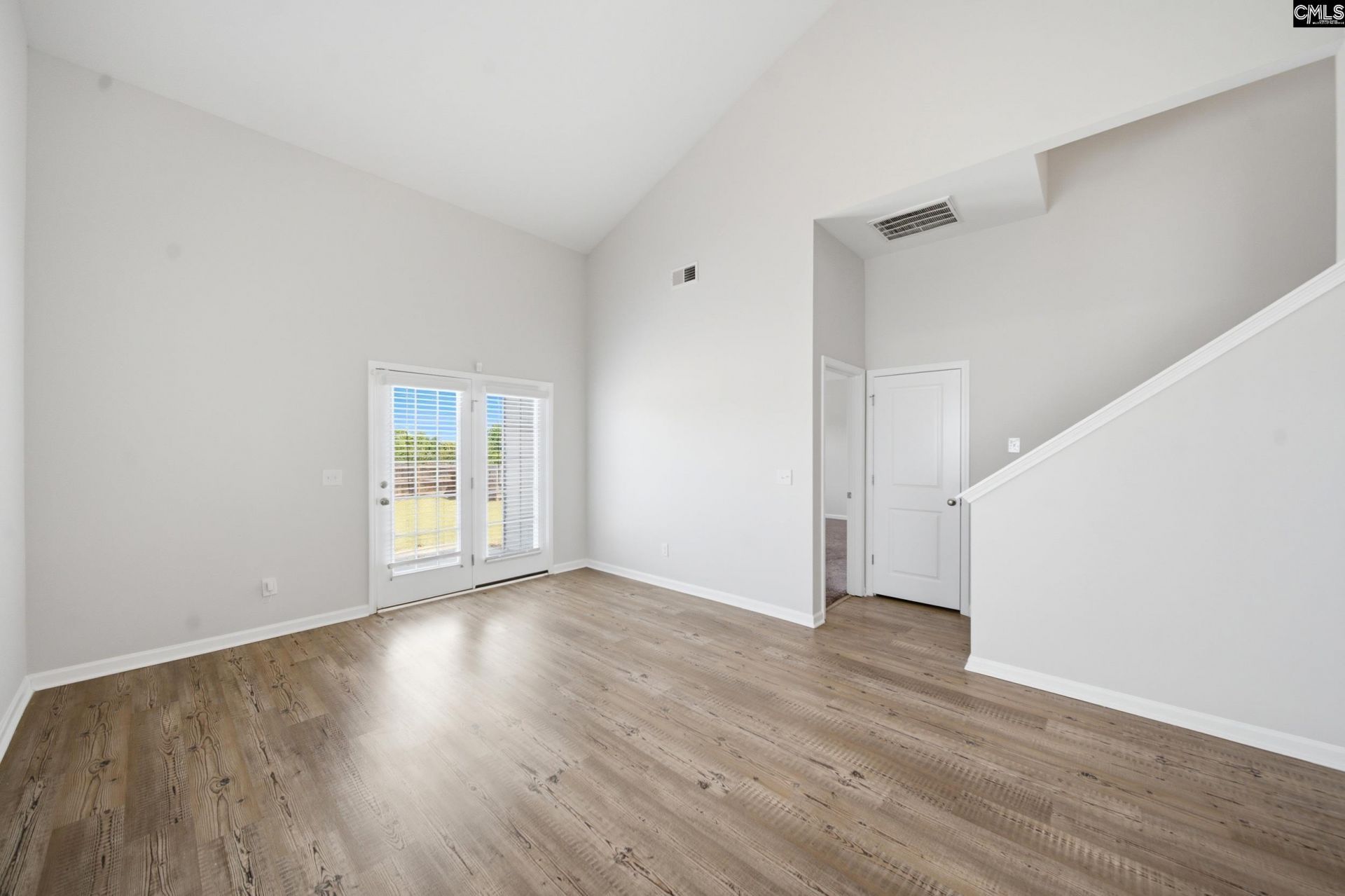 1228 Independence Drive  Photo 14