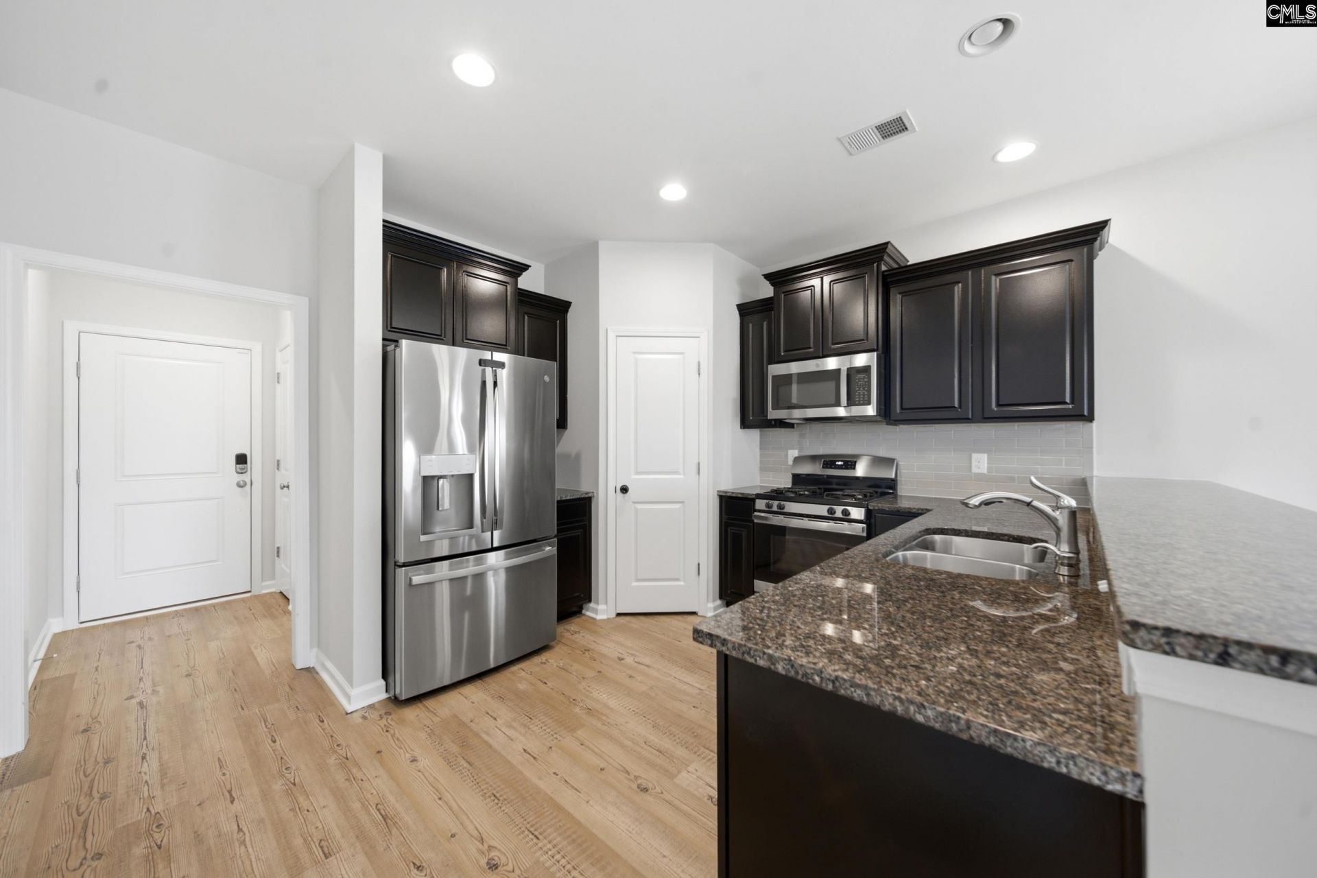 1228 Independence Drive  Photo 9