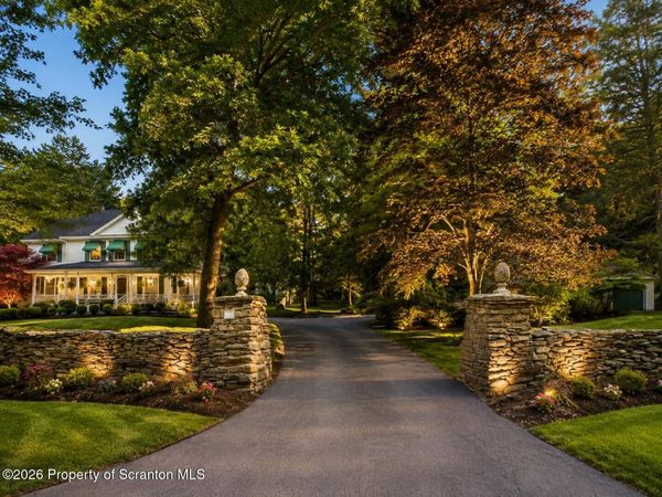 1008 Lily Lake Road , Waverly Twp, PA 18414