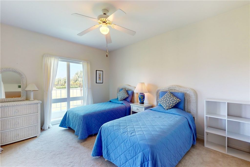 5030 Harmony Circle, Unit 204, Vero Beach, FL 32967 Photo