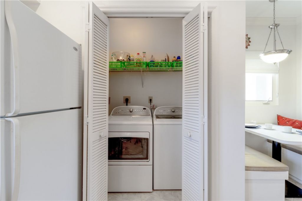 5030 Harmony Circle, Unit 204, Vero Beach, FL 32967 Photo