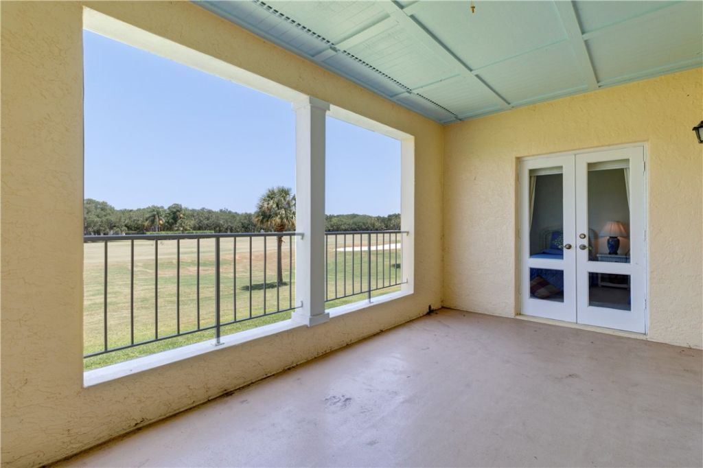 5030 Harmony Circle, Unit 204, Vero Beach, FL 32967 Photo