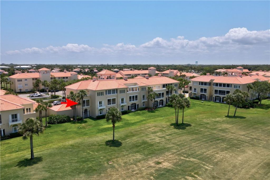 5030 Harmony Circle, Unit 204, Vero Beach, FL 32967 Photo