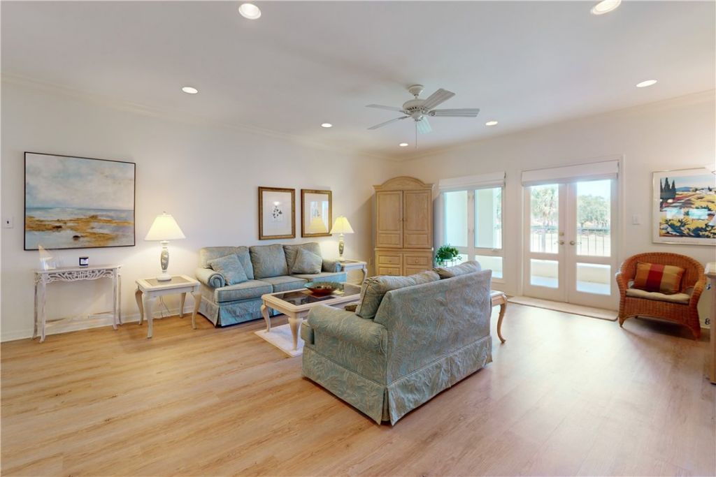 5030 Harmony Circle, Unit 204, Vero Beach, FL 32967 Photo