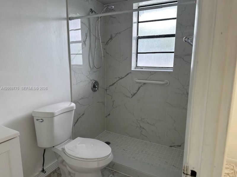 9460 Fontainebleau Blvd, Unit 129, Miami, FL 33172 Photo