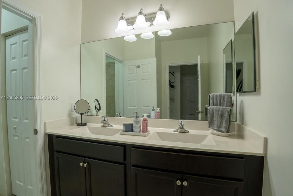 6943 Halton Park Ln, Coconut Creek, FL 33073 Photo