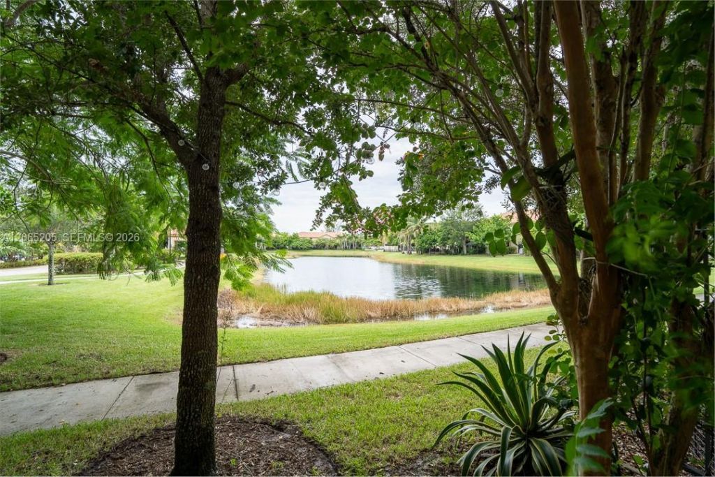 6943 Halton Park Ln, Coconut Creek, FL 33073 Photo