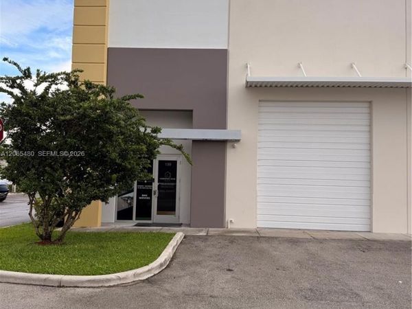 10891 NW 17th St , Unit 139, Sweetwater, FL 33172