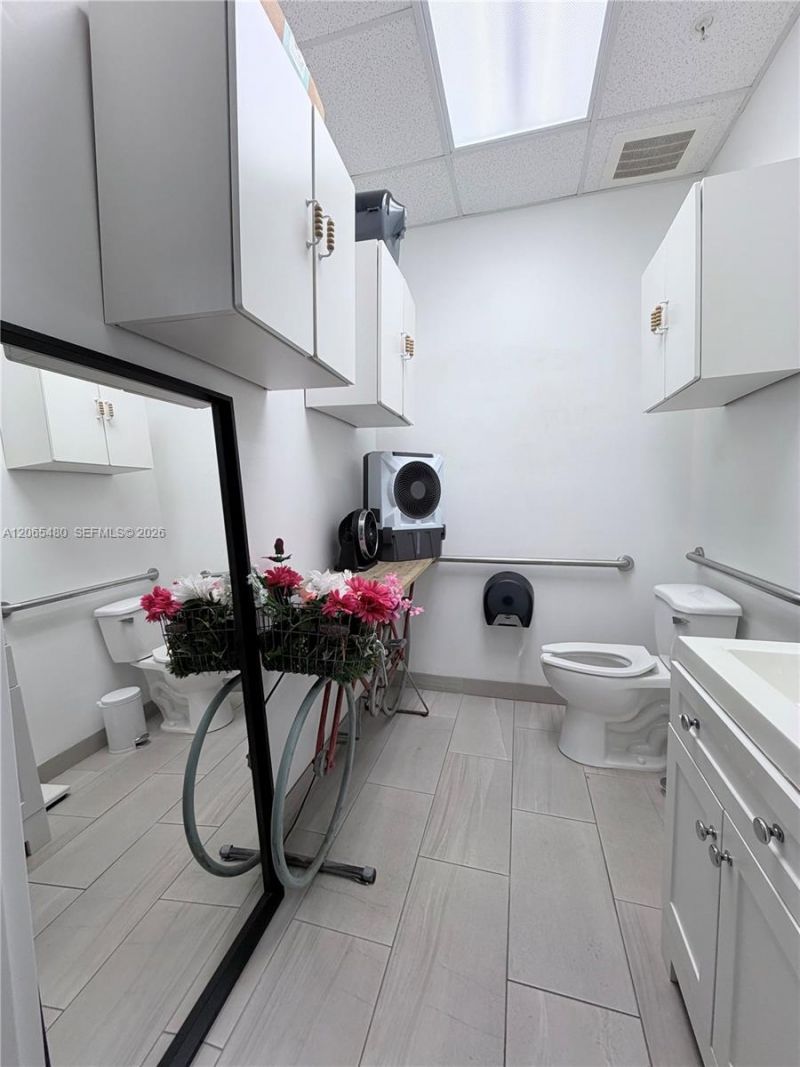 10891 NW 17th St, Unit 139, Sweetwater, FL 33172 Photo