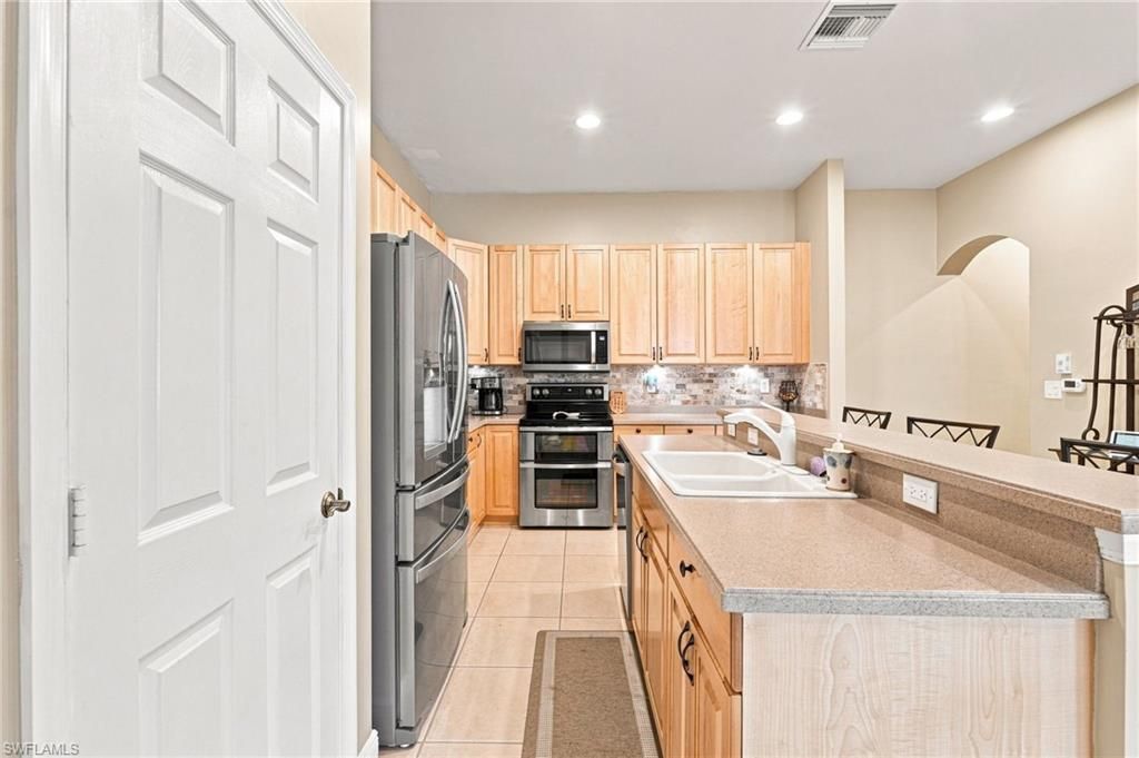 13921 Bently Cir , Fort Myers, FL 33912 Photo