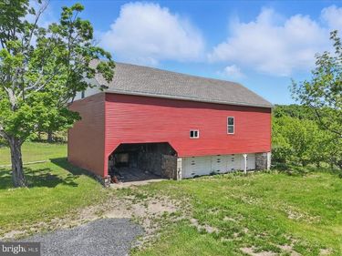 1652 BONSER ROAD, SAYLORSBURG, PA 18353