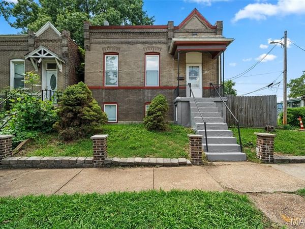 4717 S Compton Avenue, St Louis, MO 63111