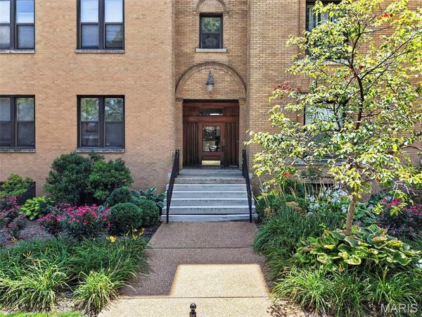 4496 Maryland Avenue, Unit 1B, St Louis, MO 63108