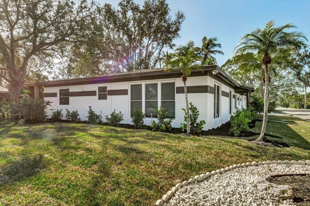 525 Lamara Way Ne, Saint Petersburg, FL 33704 Photo