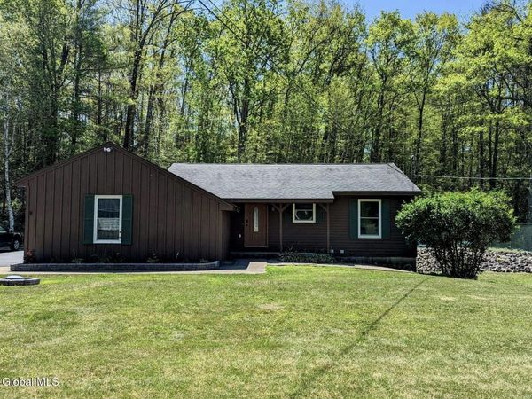21 Hall Road, Queensbury, NY 12804