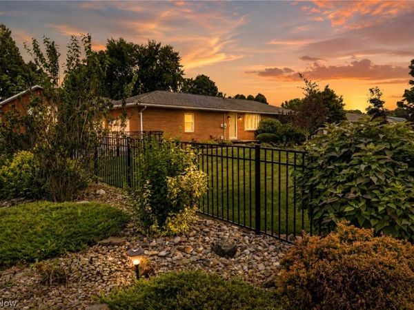 22634 Mayfair Avenue , Minerva, OH 44657