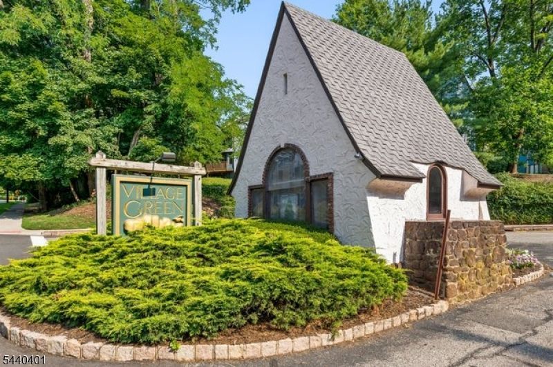 22 Village Green Ct, South Orange, NJ 07079 Main Photo