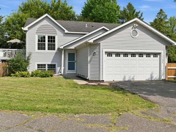 17604 Lorence Way, Eden Prairie, MN 55346