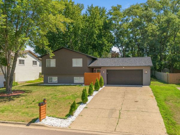 6374 Dawn Way, Inver Grove Heights, MN 55076