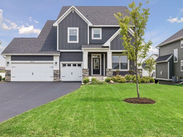 5019 Airlake Drive, Woodbury, MN 55129