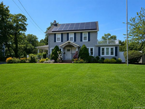 9 Ocean Avenue , Amityville, NY 11701