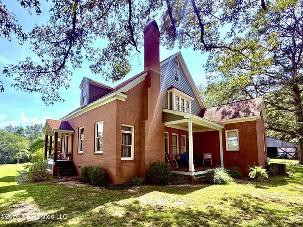 1701 W Old Robinson Road, Carthage, MS 39051