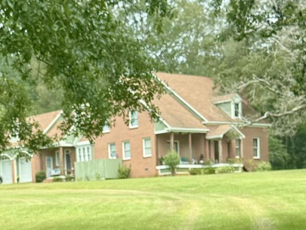 1701 W Old Robinson Road, Carthage, MS 39051