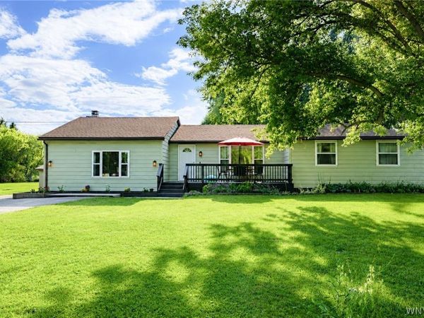 4762 S Ayers Road, Akron, NY 14001