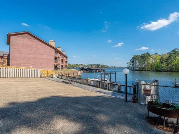 308 KLEINSHORE Road, Hot Springs, AR 71913