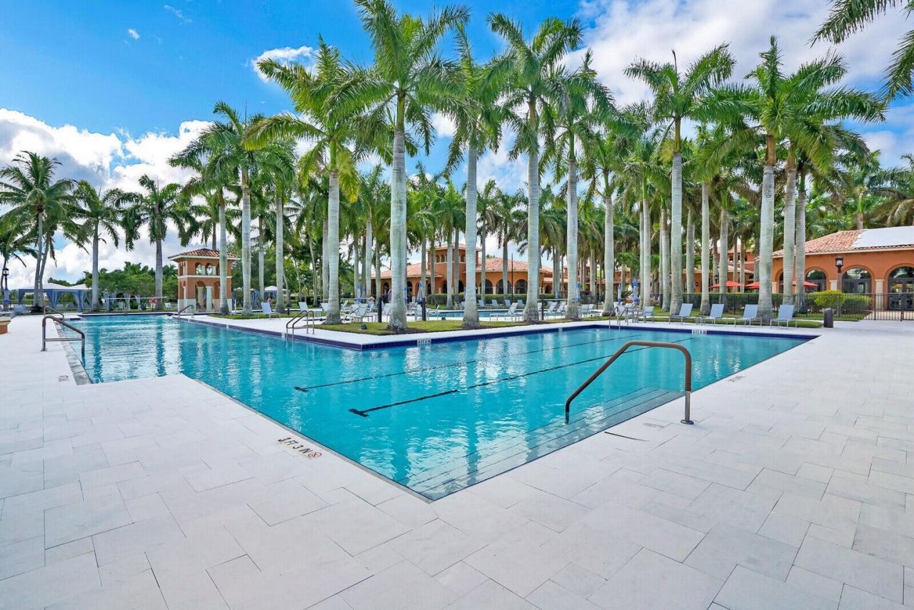 9469 Via Elegante, Wellington, FL 33411 Photo