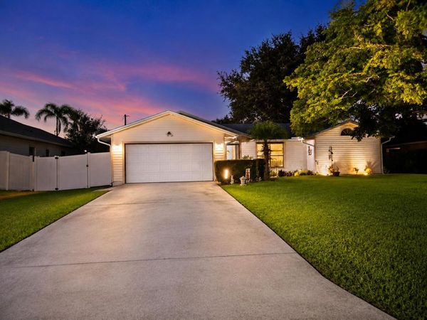 1712 SW STARMAN Avenue, Port St. Lucie, FL 34953