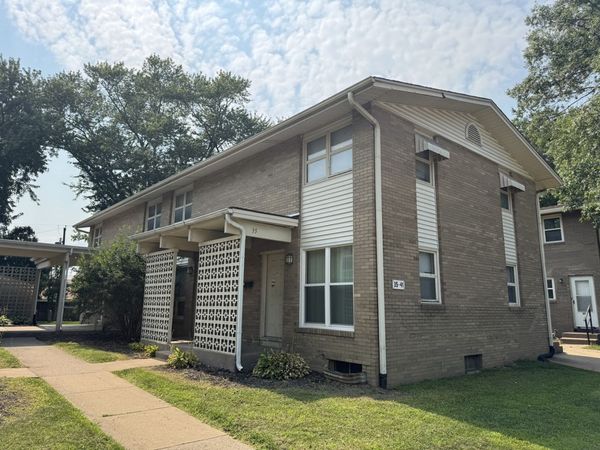 41 Sutton Court , Unit 41, Bettendorf, IA 52722