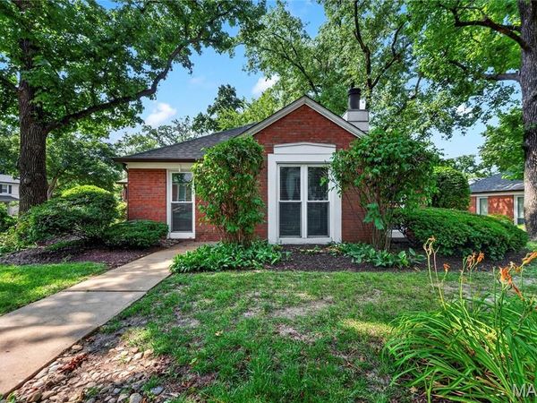 725 Berick Drive , University City, MO 63132