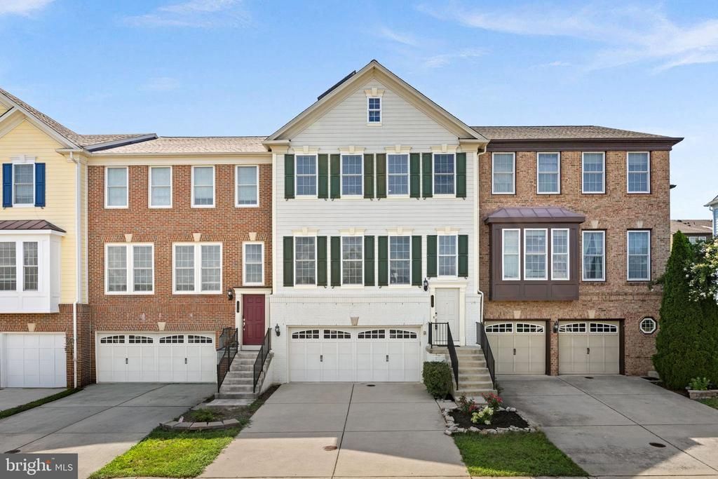 126 Great Laurel Square, Leesburg, VA 20175 Main Photo