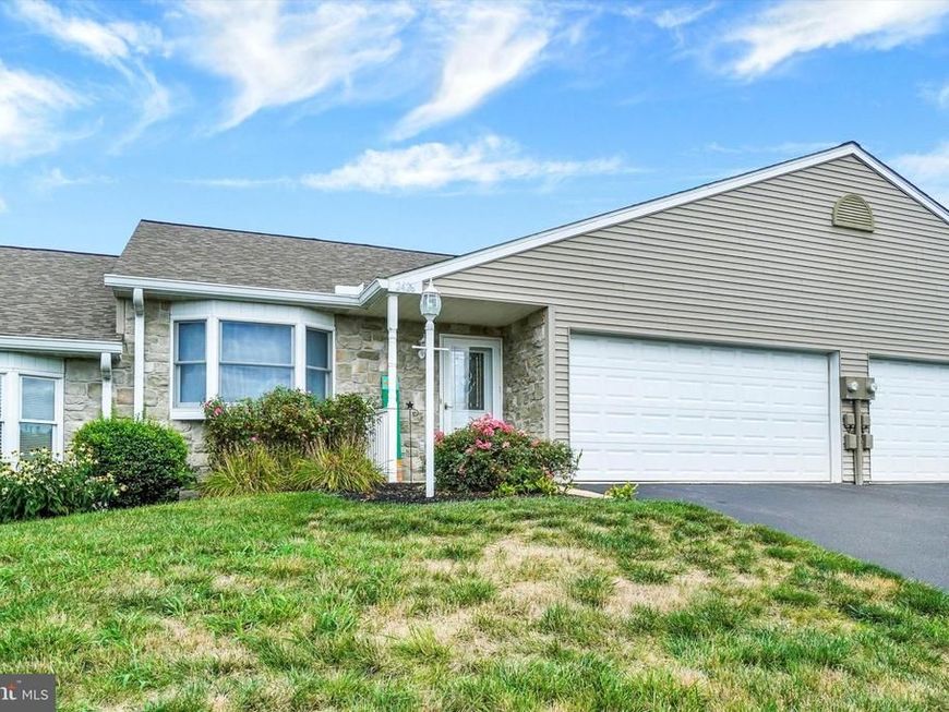 2426 Winterberry Lane , York, PA 17406 Main Photo