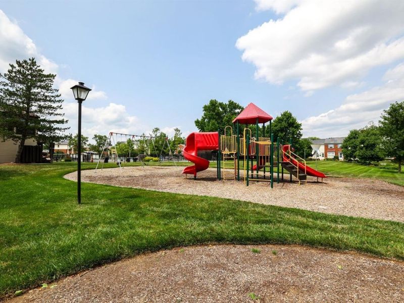 3423 Sunbury Lane, Unit 286, Cincinnati, OH 45251 Photo 38