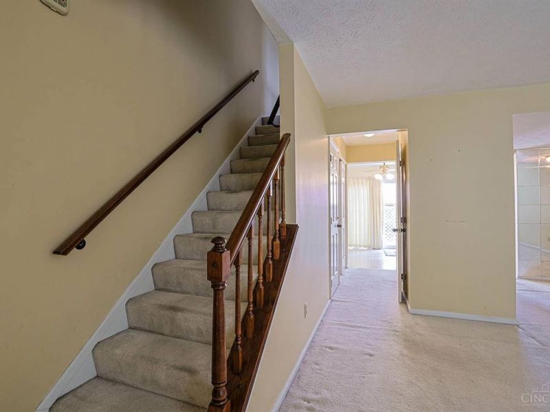 3423 Sunbury Lane, Unit 286, Cincinnati, OH 45251 Photo 4